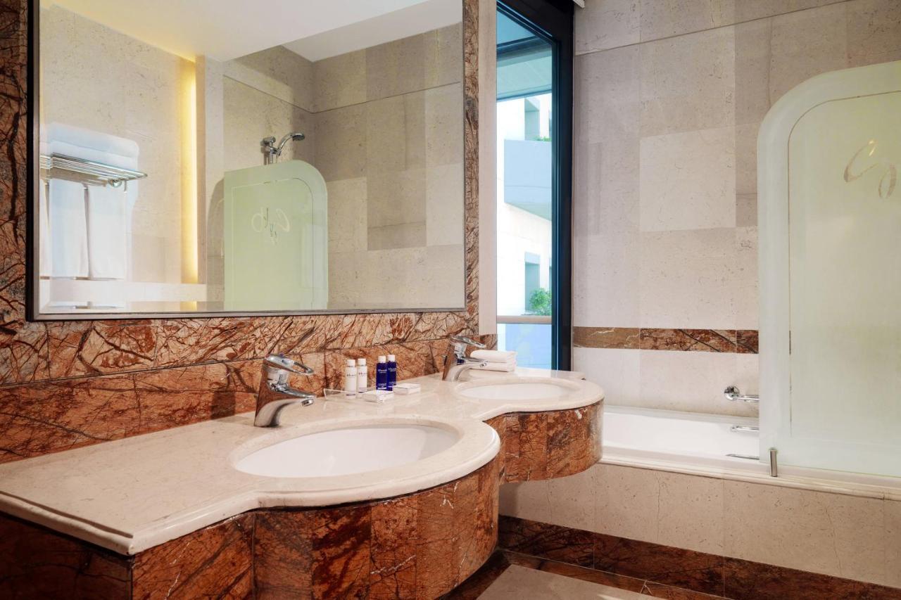 Grand Hills Hotel & Spa Brummana Bagian luar foto